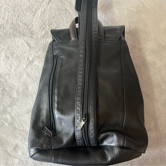 Derek Alexander Black & Brown Leather Sling Backpack Shoulder Bag Purse - Picture 4 of 16